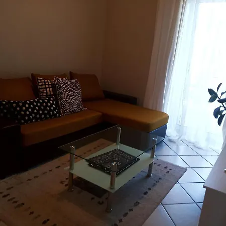 Golden Sky 3 Apartment